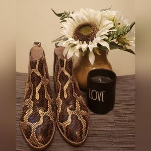 Madewell Leather Snakeskin Print Bootie